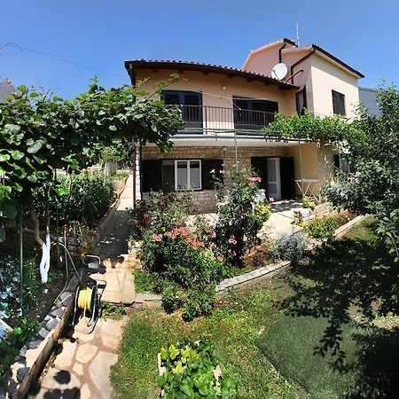 Apartment Ema Premantura Camera foto